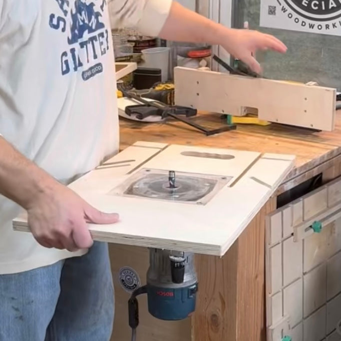Router table and fence for full sized router - Small shop version