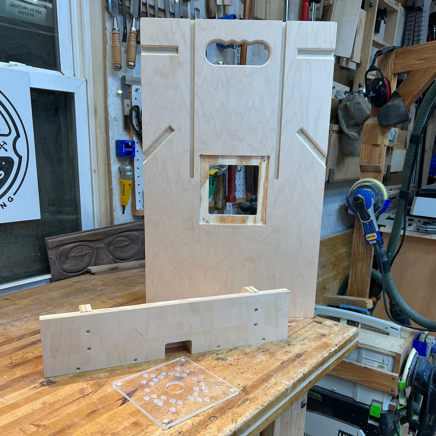 Portable Router Table with Fence & Universal Baseplate