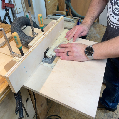 Portable Plywood Router Table Plans by Newman Specials!
