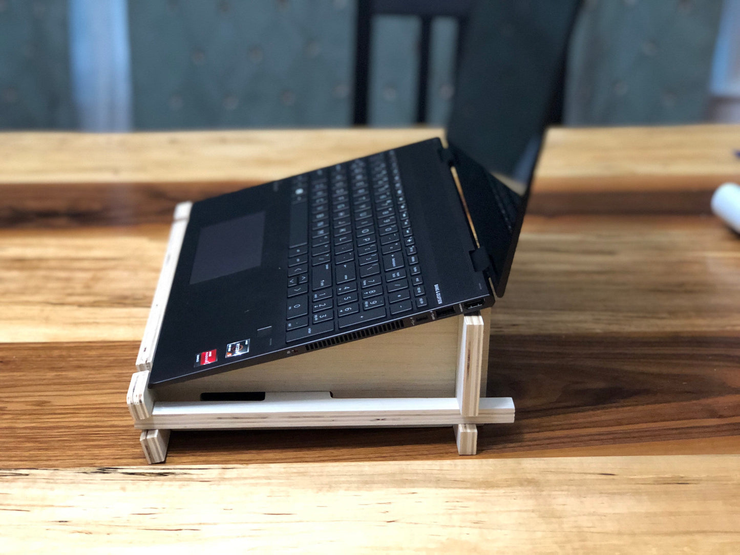 Flatpack laptop stand