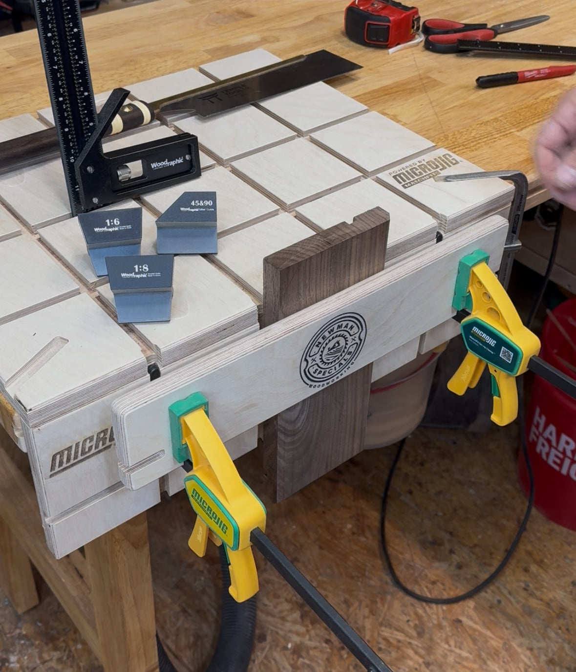 BenchTopper clamping jig for use with MatchFit dovetail clamps